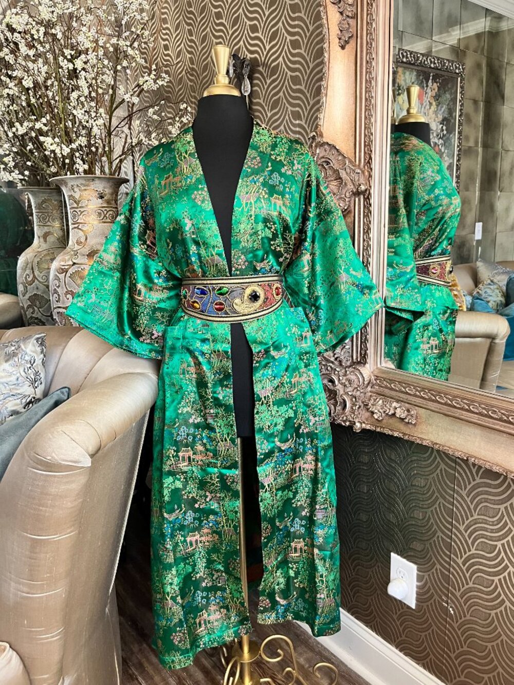 vintage WHIT BY silk emerald green woven pagoda and floral damask pattern kimono